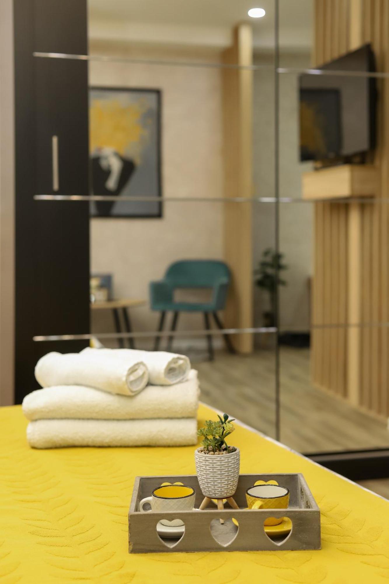 Vanimi Lux Apartmani Kikinda Esterno foto