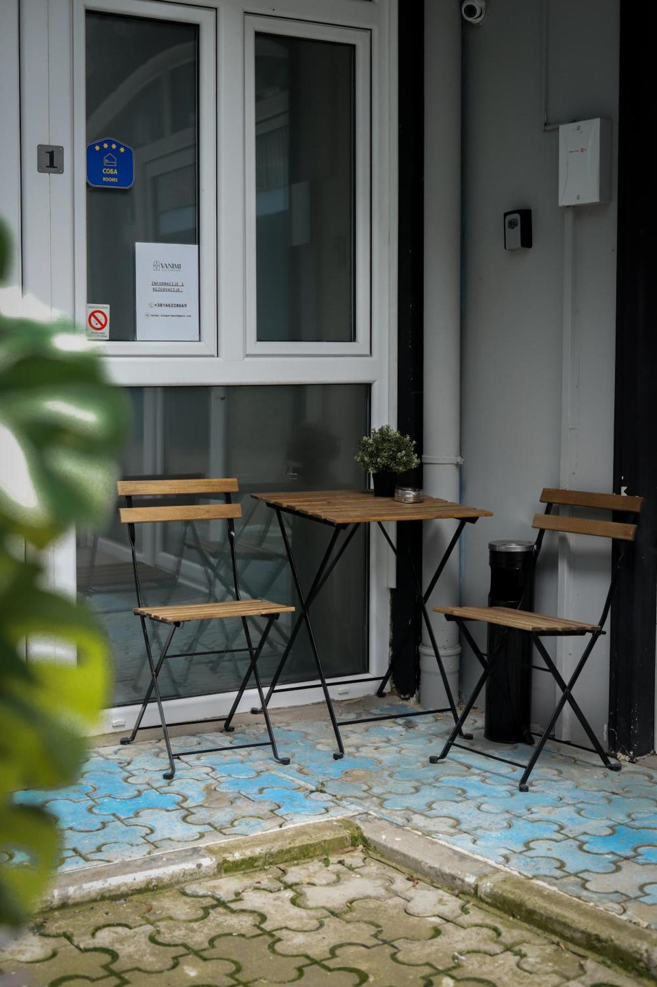 Vanimi Lux Apartmani Kikinda Esterno foto