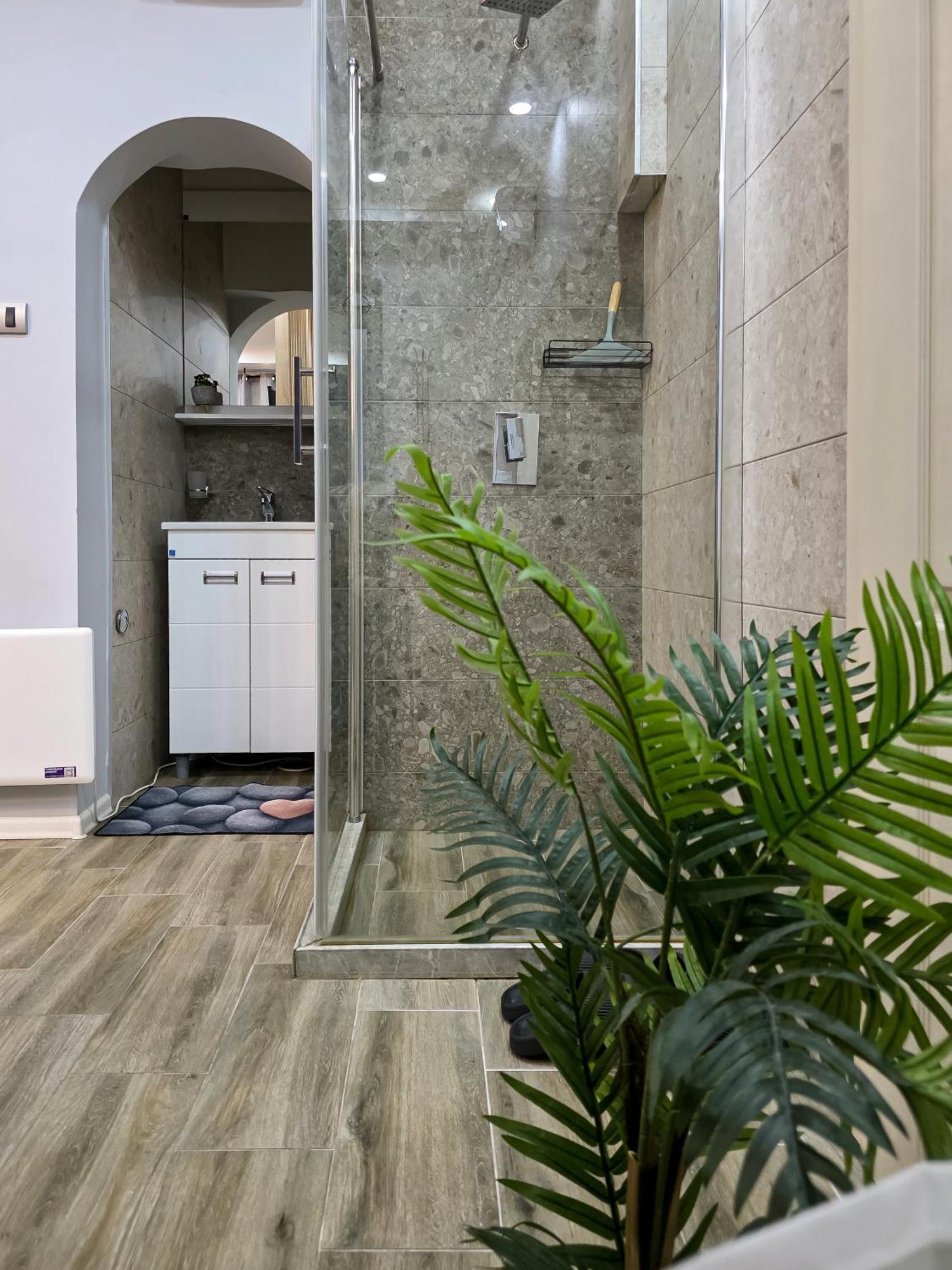 Vanimi Lux Apartmani Kikinda Esterno foto