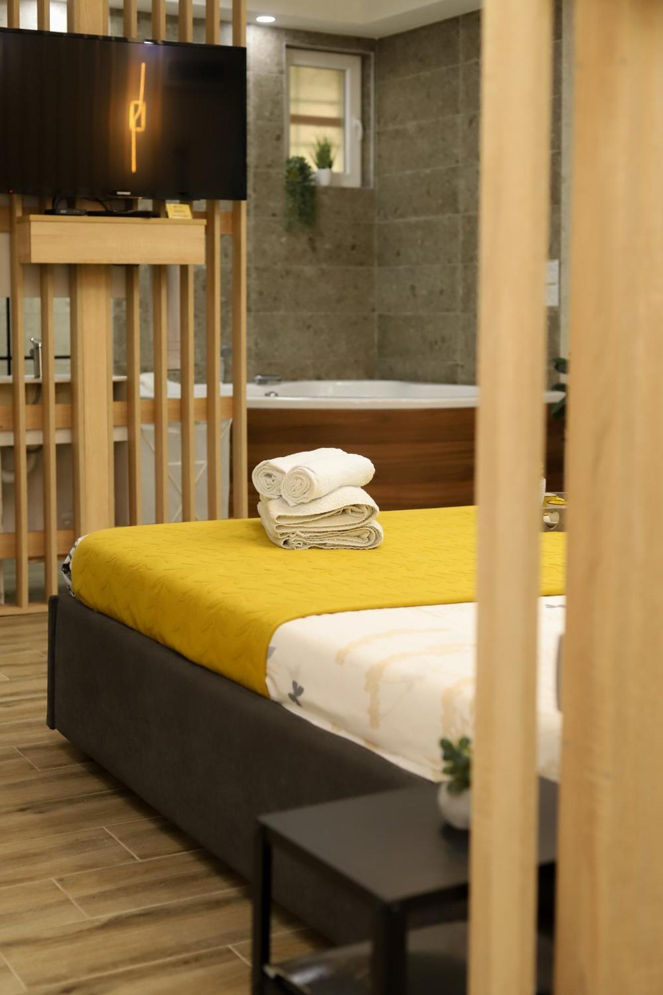 Vanimi Lux Apartmani Kikinda Esterno foto